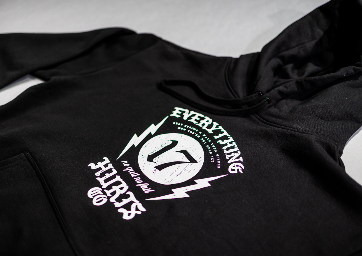 17 HOODIE